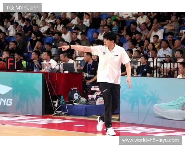 CBA 外援爆发冲突！裁判判罚引全场嘘声