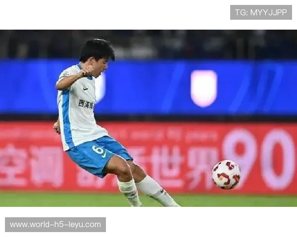 杨瀚森成市场宠儿冬窗地震——新星崛起引领足球新格局 杨瀚森成市场宠儿冬窗地震——新星崛起引领足球新格局